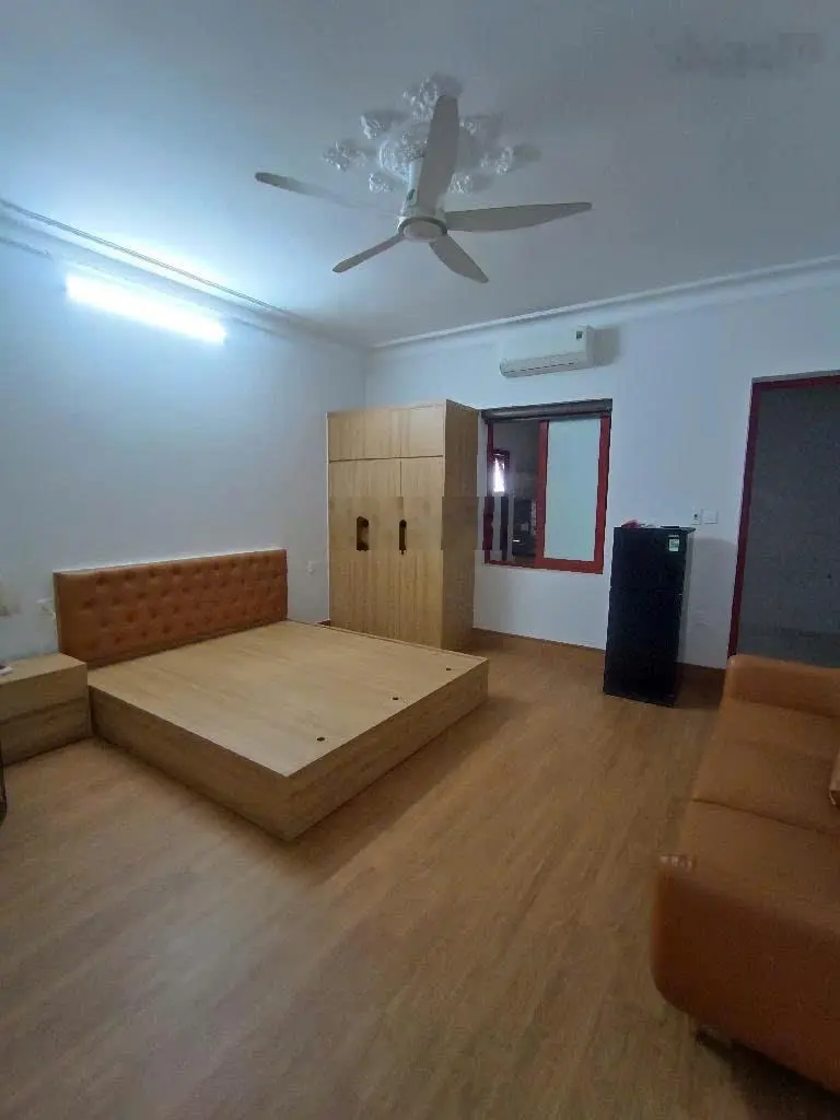 Nhà Bồ Đề - Long Biên. Vị trí cực đẹp, ngõ thông, kinh doanh tốt