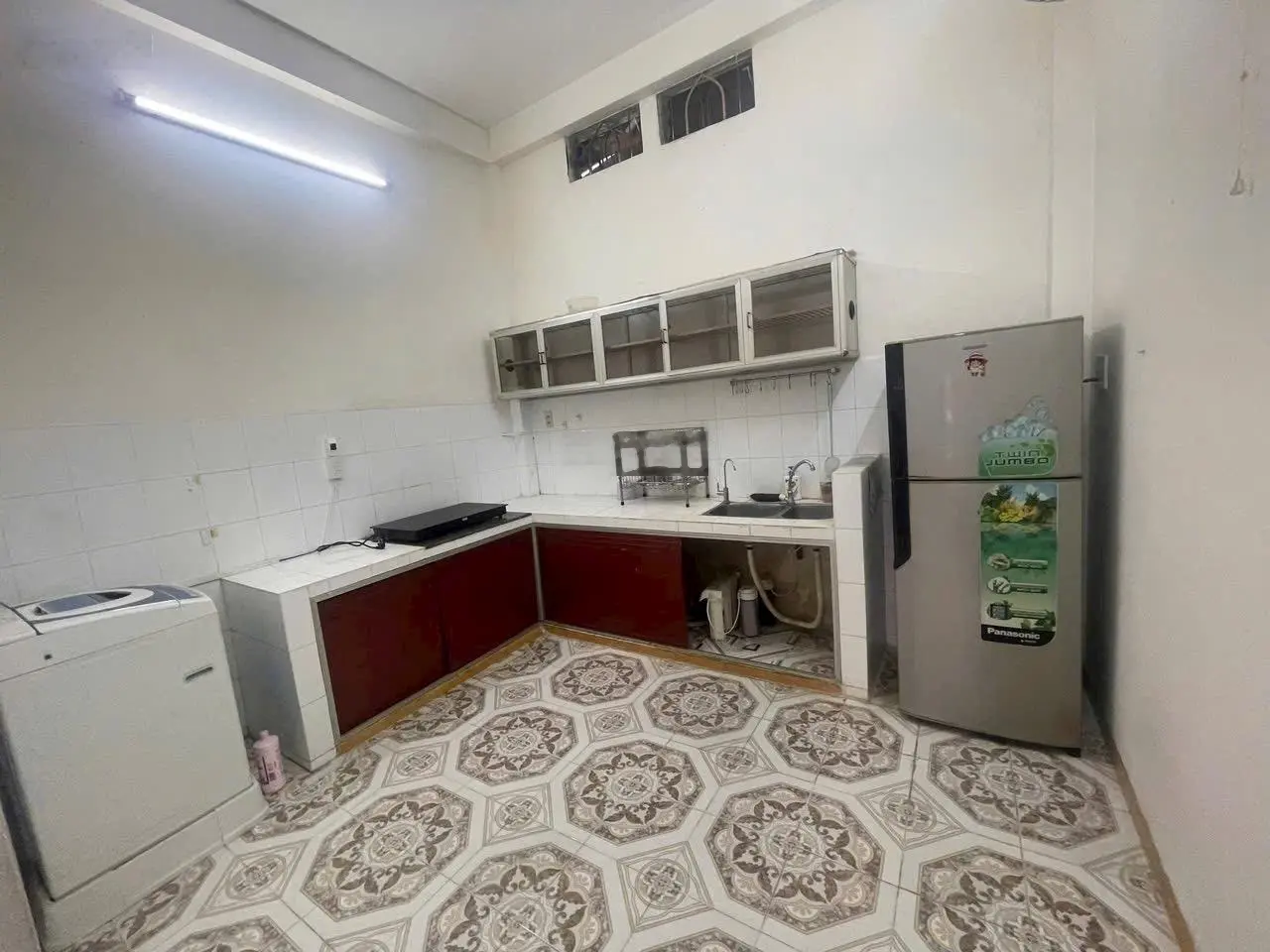 Bán nhà 3 tầng đường Lý Tự Trọng cách biển tầm 100m lh: 0762.111.113