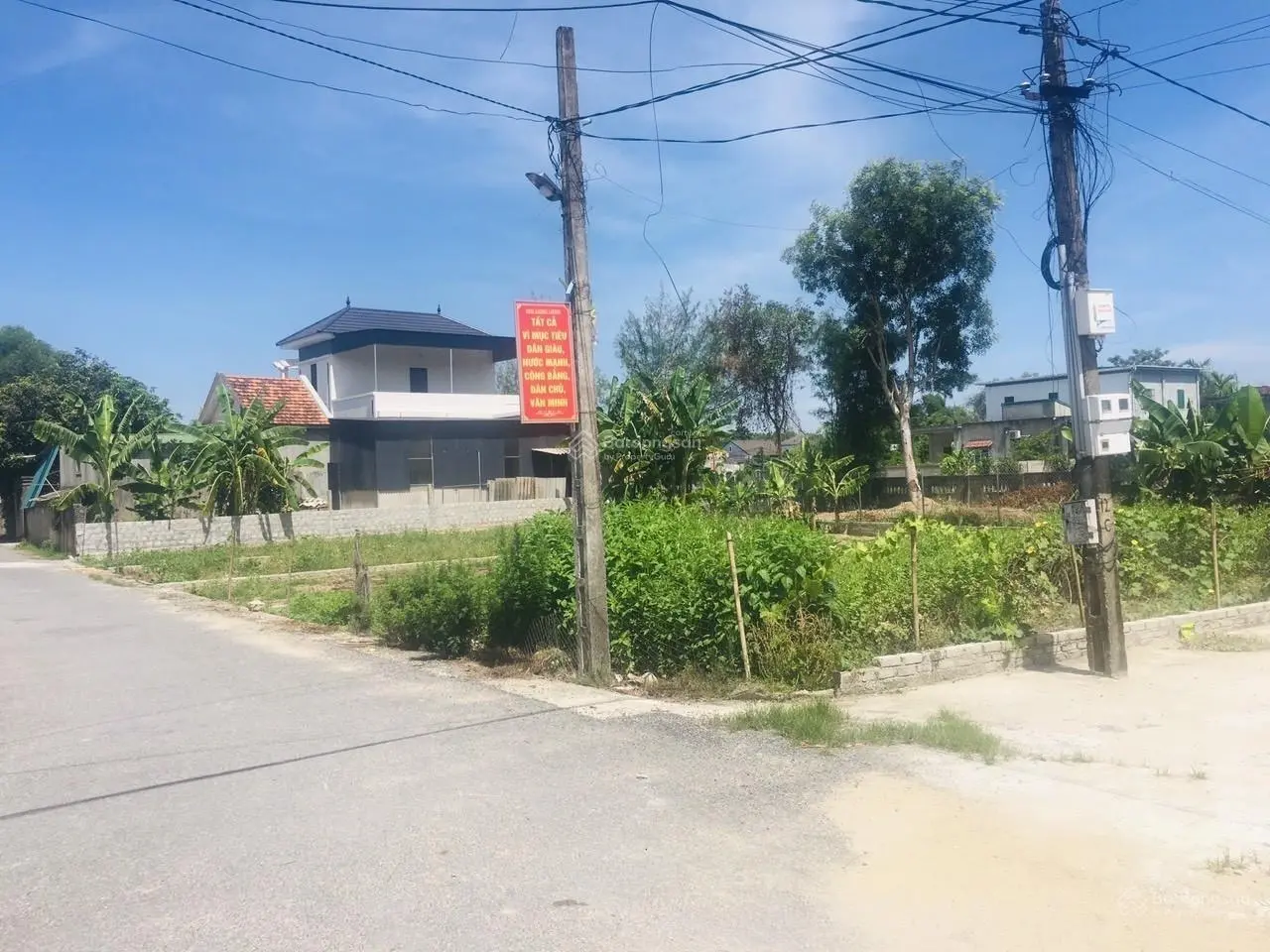 Đất đẹp 5.5x17,8m = 102,7m2, Xóm Lương Lương, Nghi Liên, cách sân bay Vinh khoảng 3km