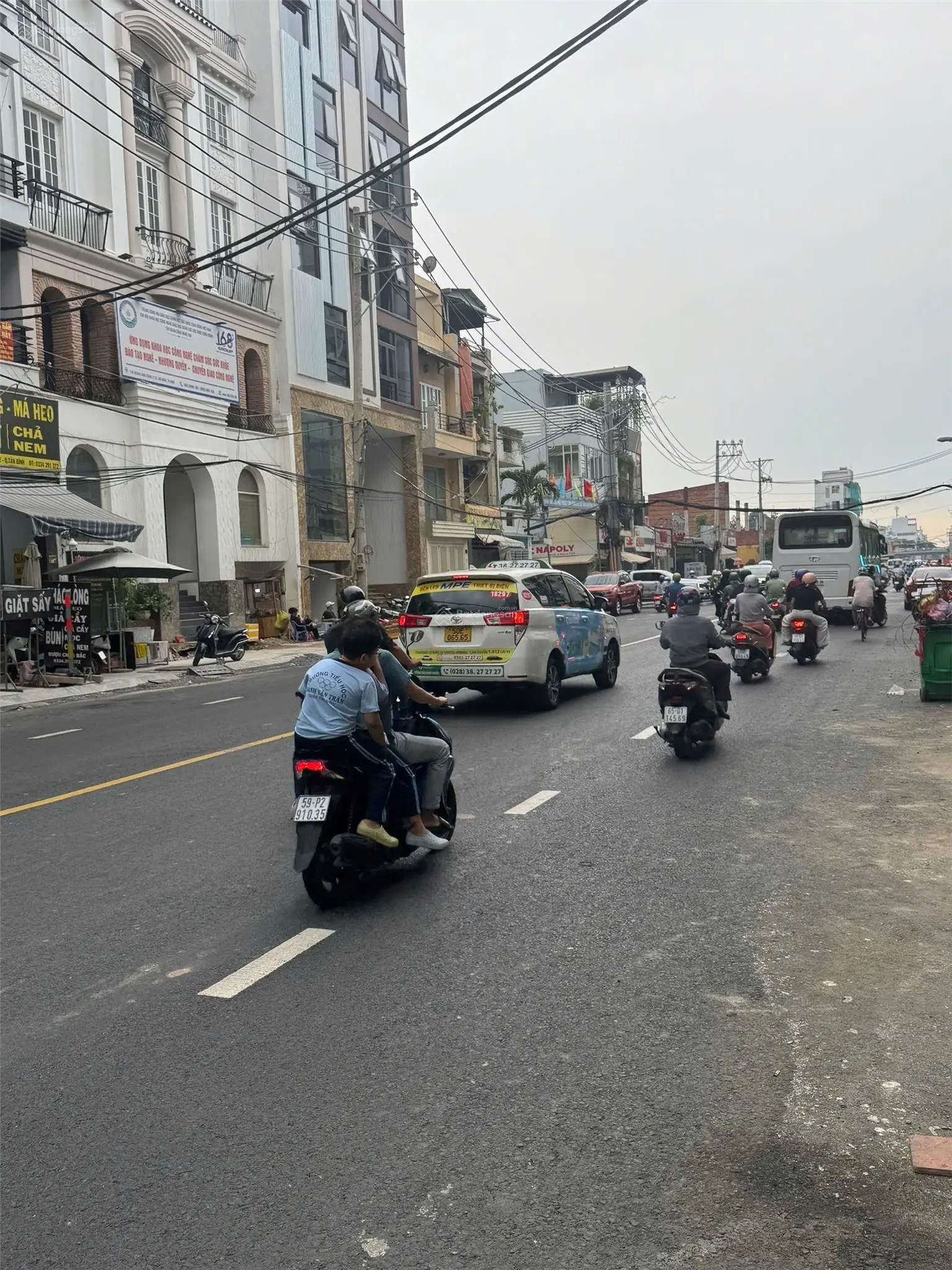 **Bán nhà mặt tiền Lạc Long Quân, phường 10, Tân Bình; 4*19 - 15,7 tỷ