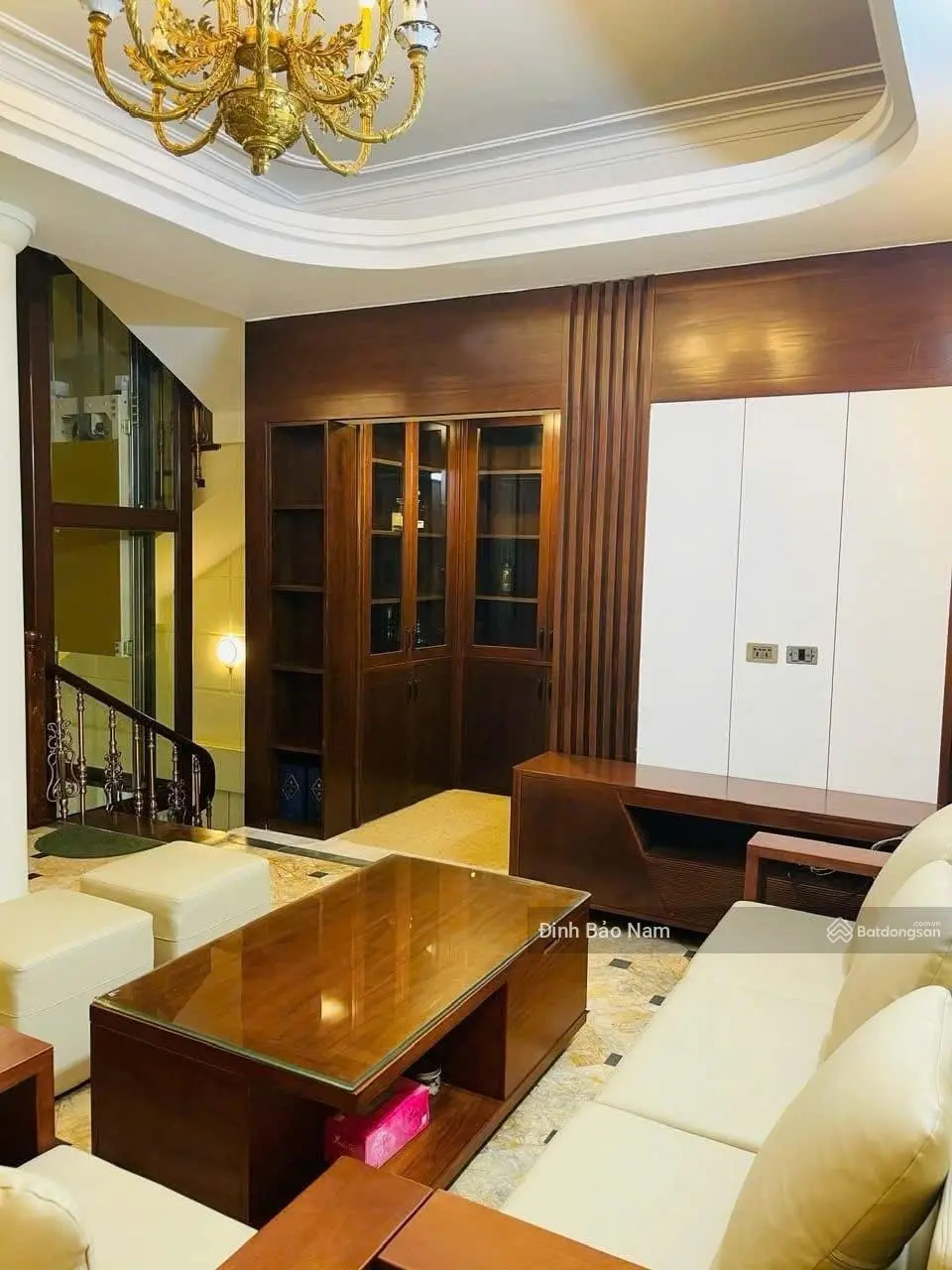 Đặng thai mai 100m 5 tầng thang máy thiết kế biệt thự mt 20m lô góc 2 mặt tiền ô tô vào nhà sổ đẹp