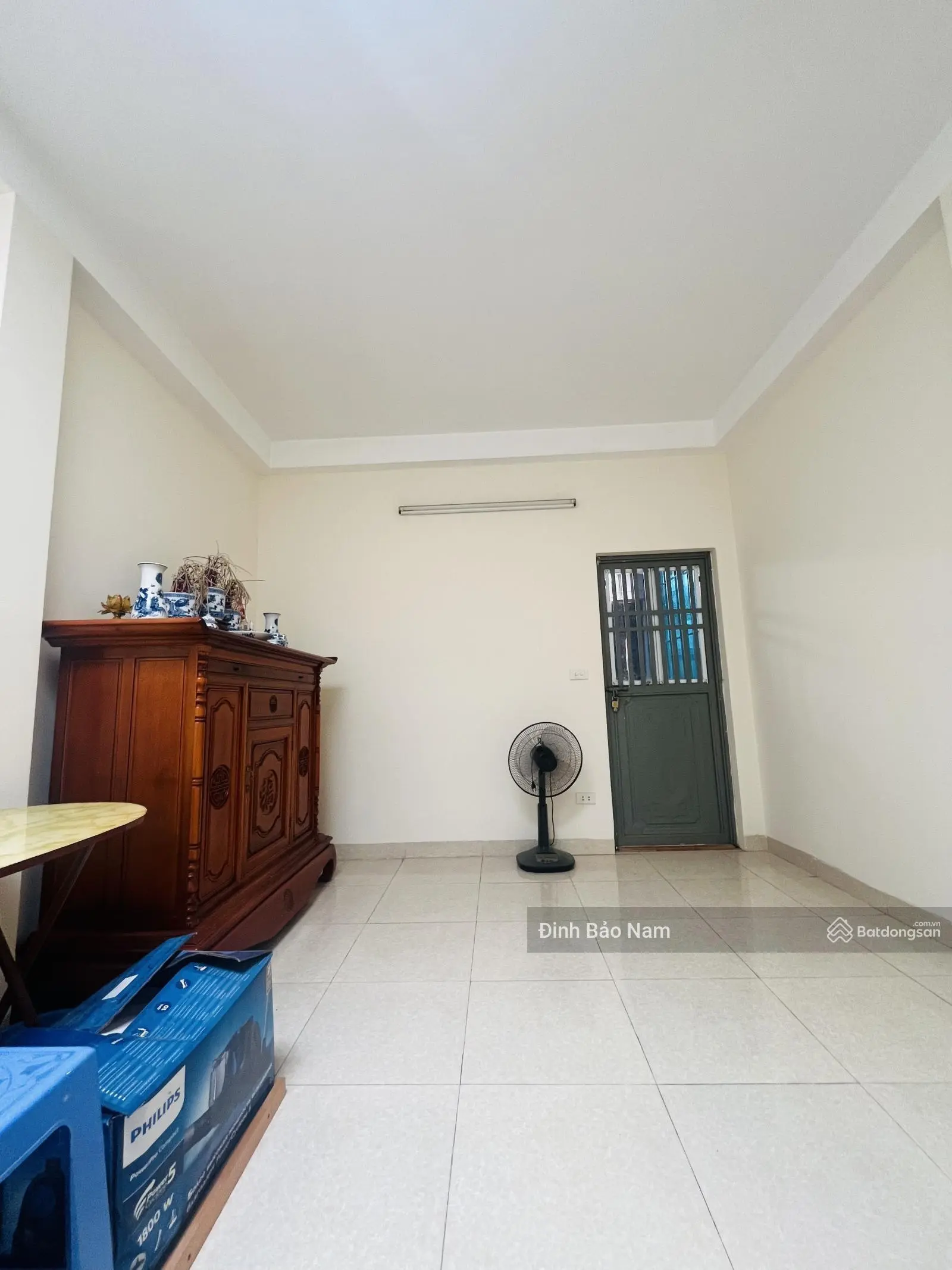 Trung tâm cầu giấy 30m 5 tầng mt 3.42m giá 7.3 tỷ ngõ ba gác sổ đỏ vuông đẹp dân cư thân thiện