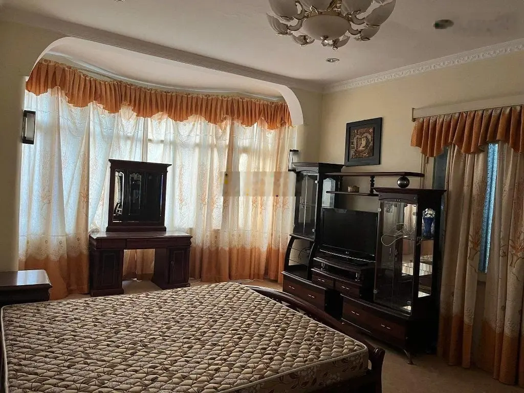 Tôn Đức Thắng - vip Đống Đa - lô góc - ô tô vào nhà - kinh doanh mọi loại hình - xây CCMN hoặc VP