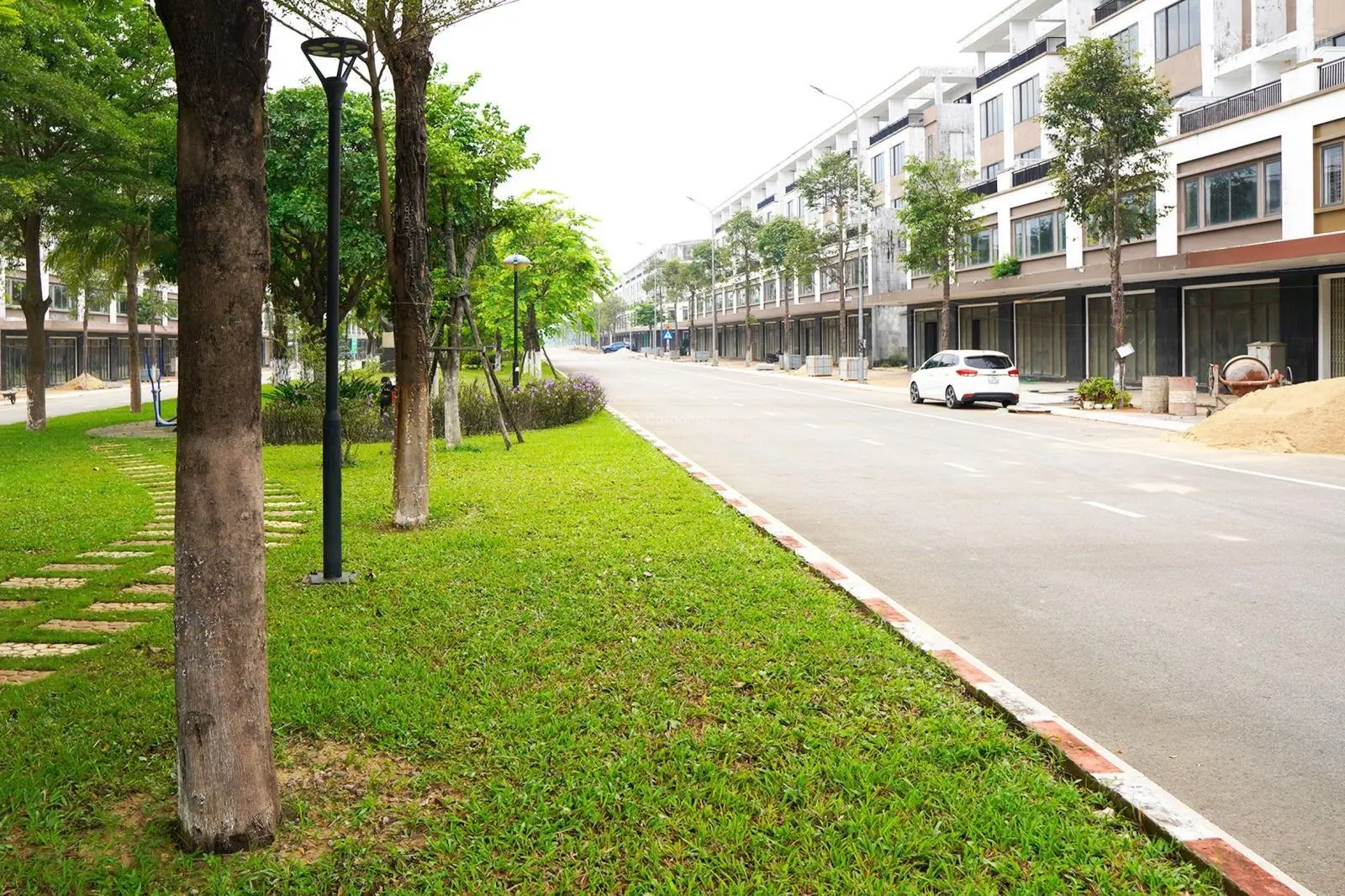 Mở bán vị trí mới khu đô thị Phú Mỹ, ngay cạnh công viên, đường 17,5m, sổ sẵn, chiết khấu 2 - 3%