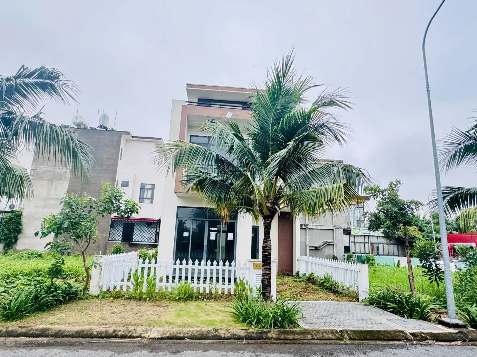 Bán gấp biệt thự view Sông Trần Anh Riverside DT 8x15m, duy nhất căn đơn lập, SHR