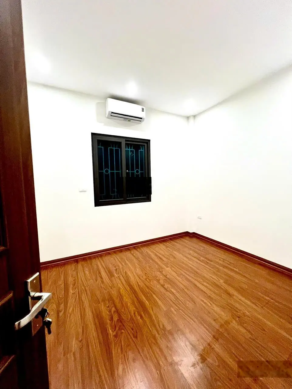 Bán nhà mặt phố Trần Thủ Độ - 60m 3 tầng 3 ngủ - có thể kinh doanh