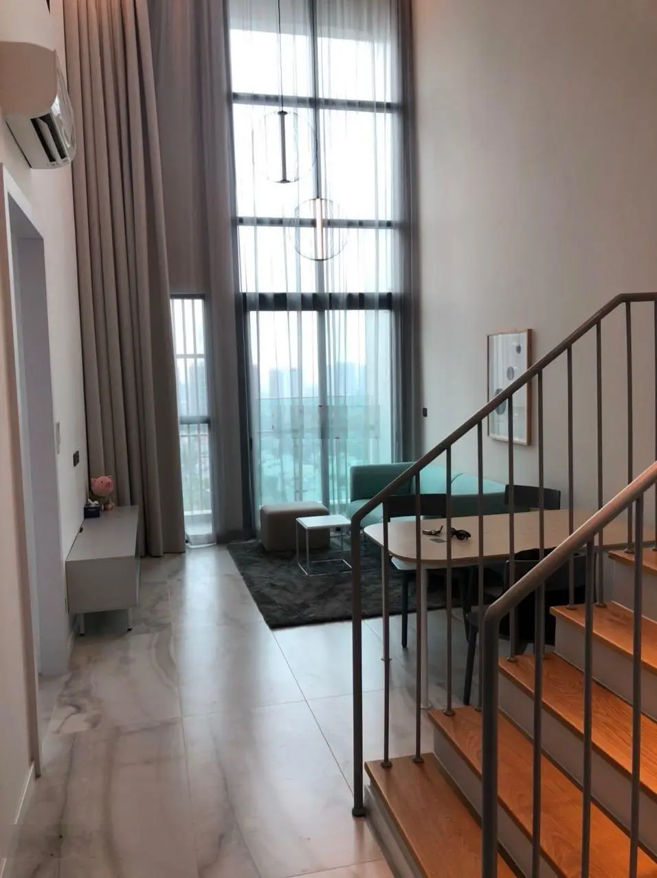 Cần bán nhanh căn hộ duplex 2PN Feliz En Vista tầng cao 103m2 giá tốt. LH: 0909 024 ***