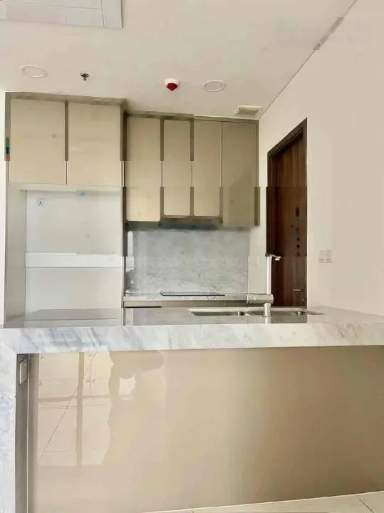 Bán căn hộ Kingdom 101, 2PN, 2WC, 72m2, nội thất, giá: 5 tỷ 3, LH 0908 435 ***