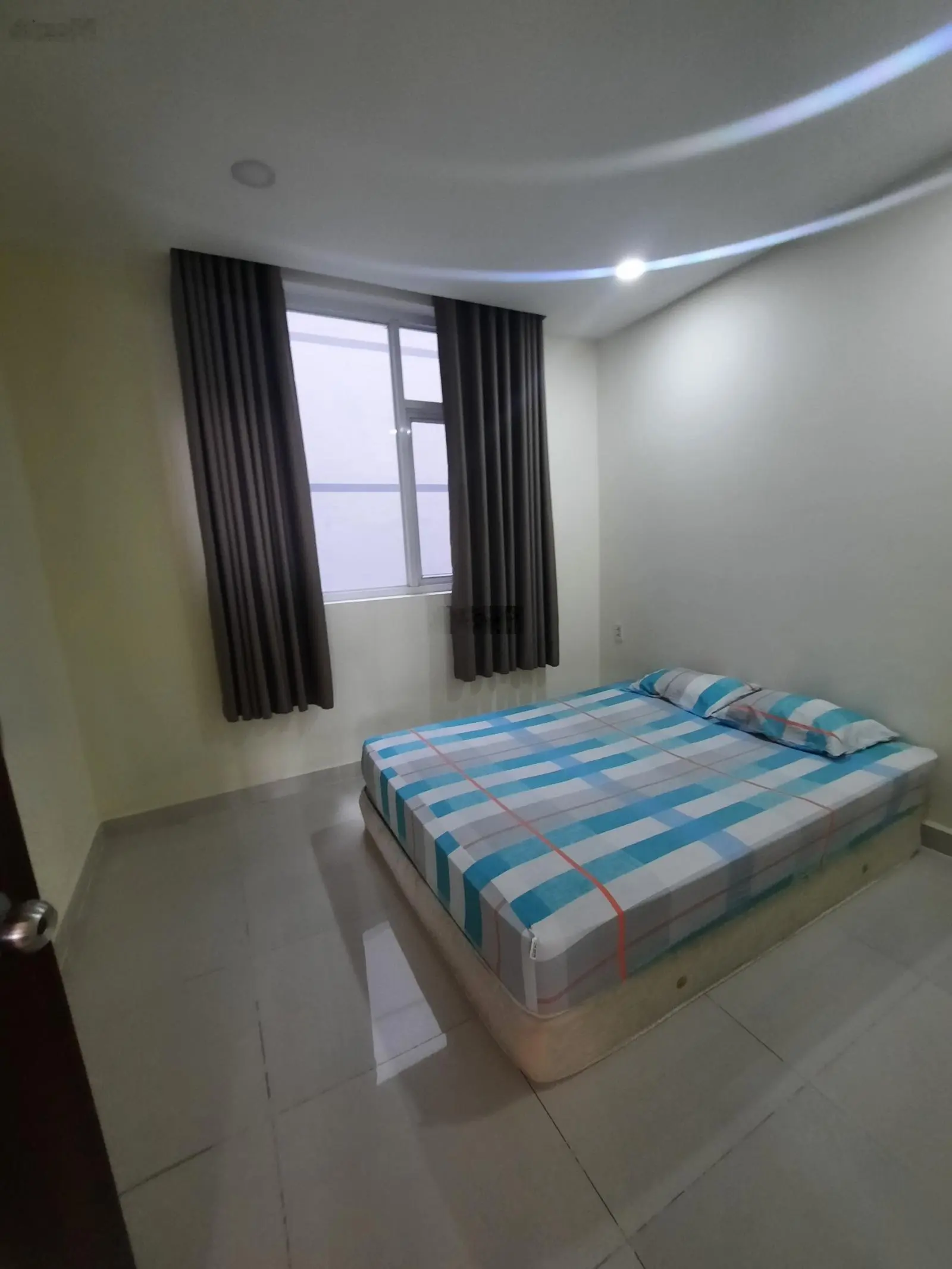 Cần bán chung cư 8X Rainbow (Ngọc Đông Dương) 83m2 3PN giá 2,2 tỷ
