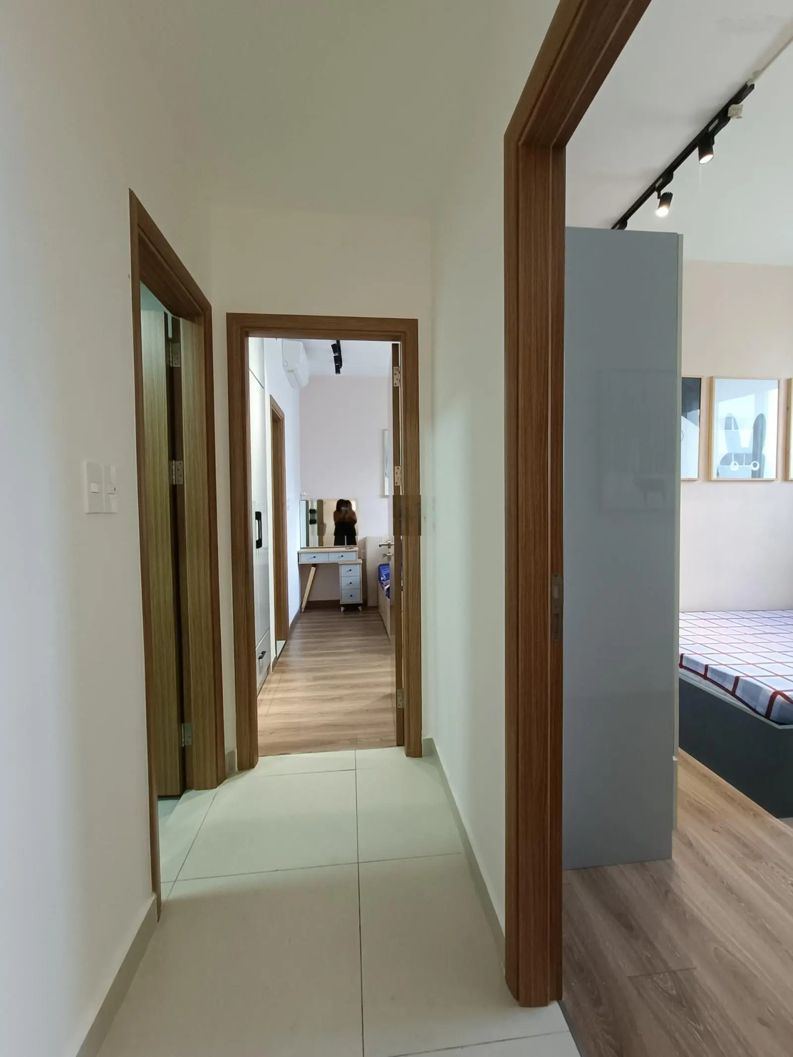 Bán căn hộ vị trí đẹp tầng 12 ban công hướng Đông tại The Habitat Bình Dương. LH 0909 901 ***
