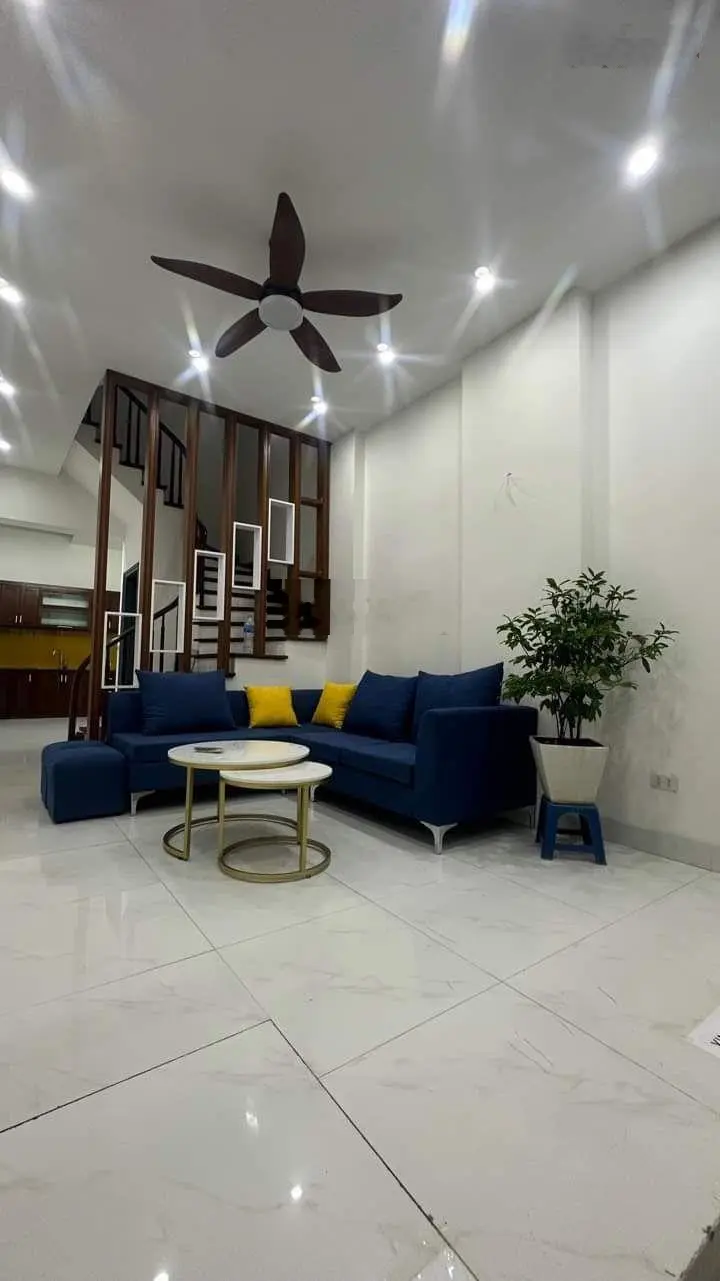 Nhà mặt ngõ phố Trần Quý Kiên, 30m ra phố, ngã tư Cầu Giấy - GIÁ RẺ TRONG KHU VỰC