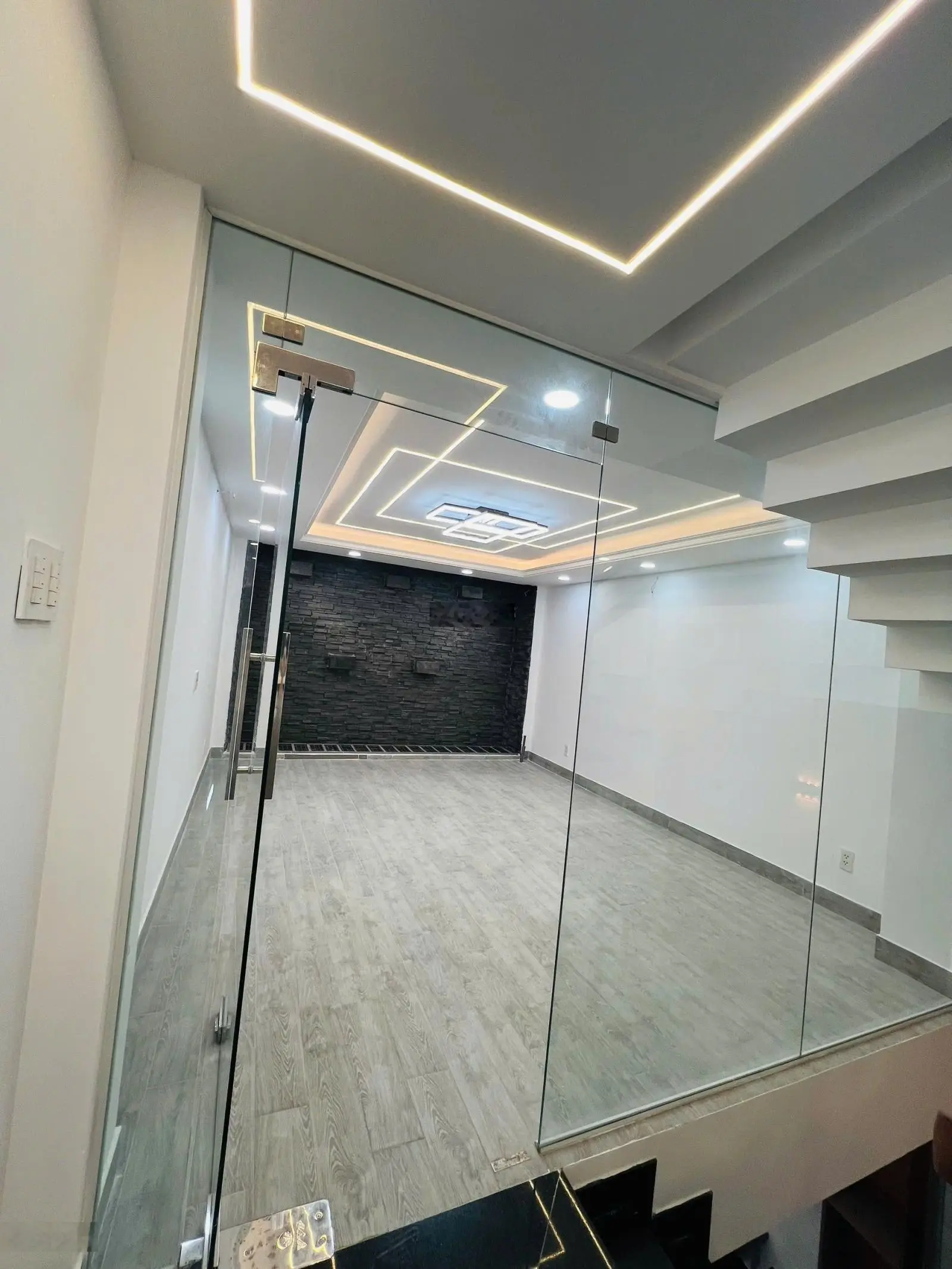 Bán NR 4PN 4WC tại Hương lộ 2, 6,5 tỷ, 50m2, hàng hot