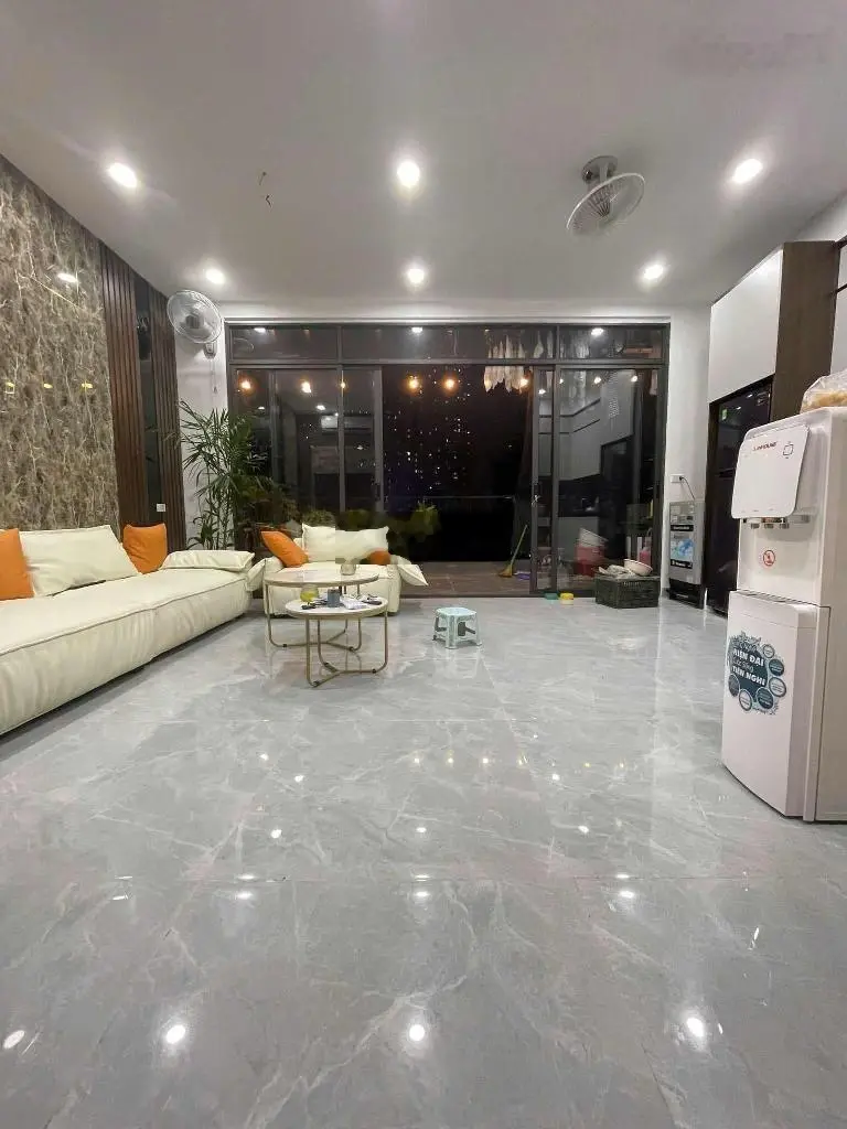 Bán Nhà TRẦN PHÚ ,Mỗ Lao. HÀ ĐÔNG . Diện tích 52m , mặt tiền 6.2. Oto vào nhà . Giá 16.5 Tỷ (CTL)