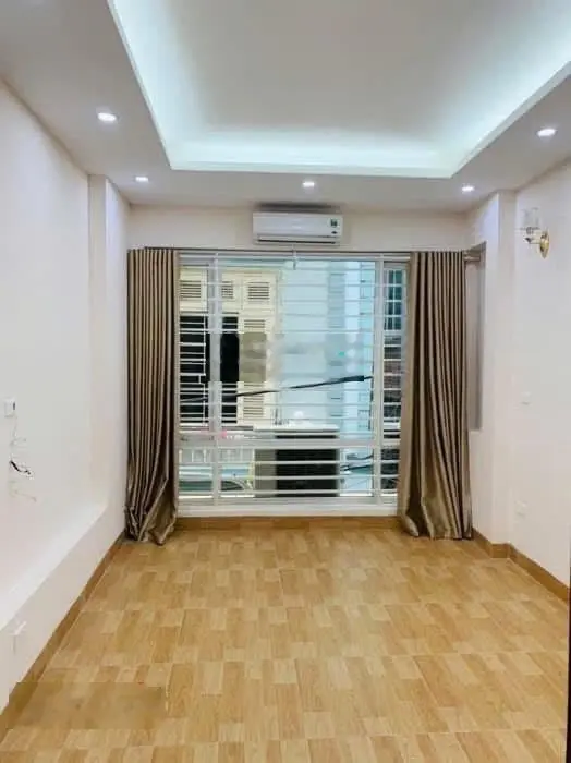 Nhà riêng Kim Mã. Ba Đình. DT 36m2. 5 Tầng, MT 3,8m. Giá 11.8 tỷ. Ngõ thông, kinh doanh.