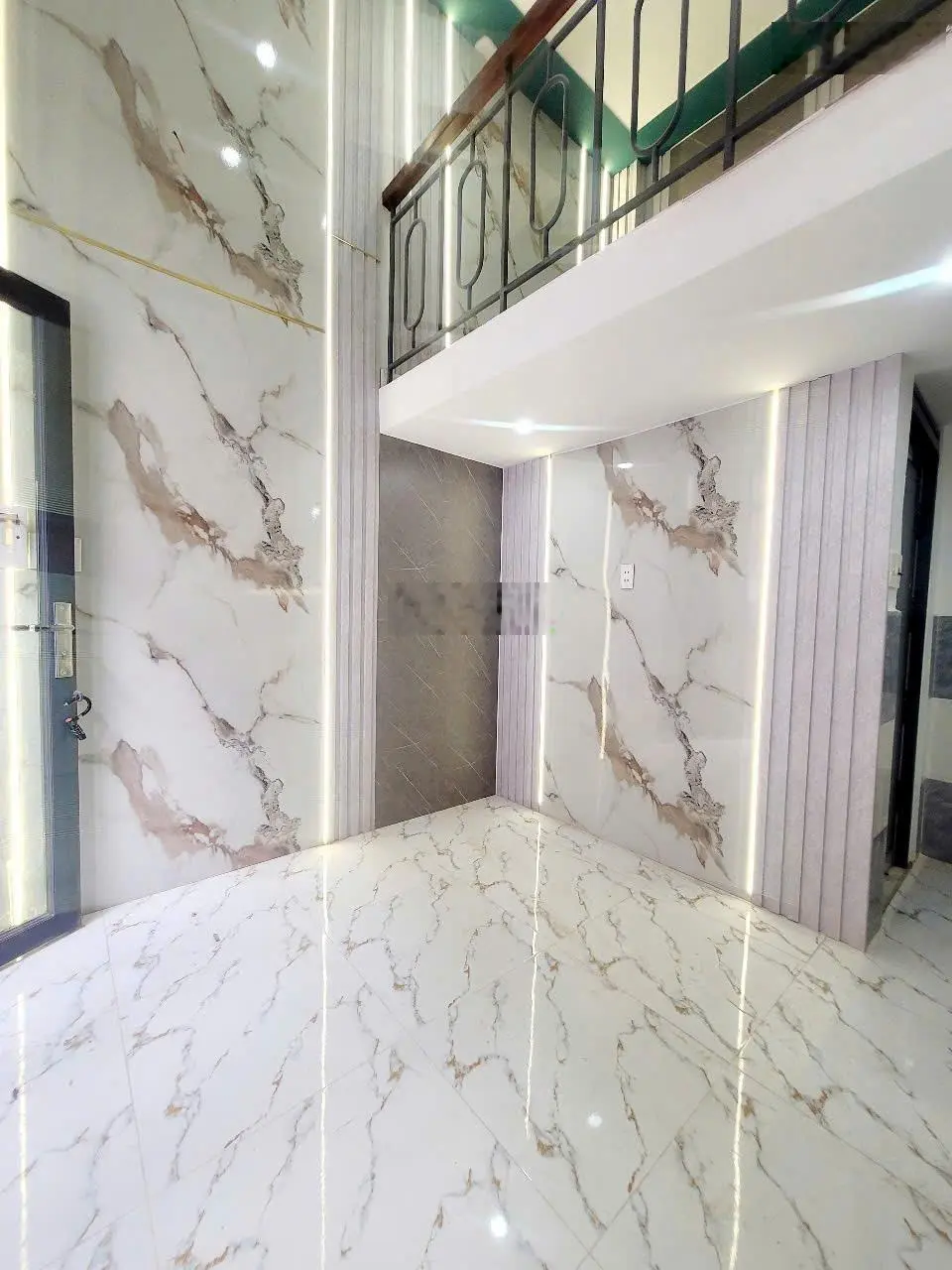 Chính chủ gửi bán nhà 1 trệt 1 lửng 1 lầu giá chỉ 495 triệu bao công chứng sang tên luôn