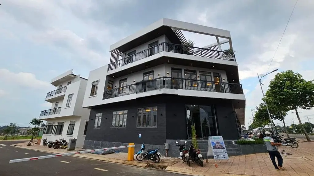 NHÀ PHỐ THƯƠNG MẠI BẢO VINH LONG KHÁNH