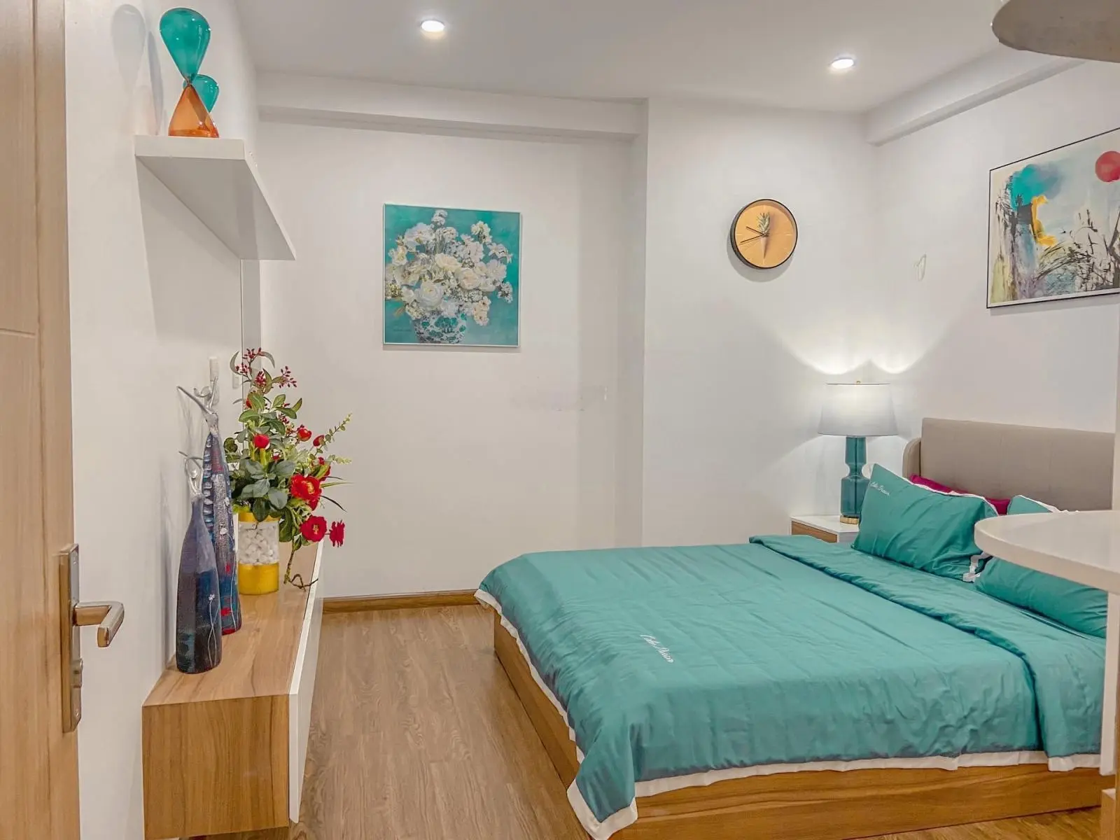 Bán căn hộ 2PN DT 70,2m2 giá 1 tỷ663 triệu tại trung tâm TP Thái Nguyên, sẵn HĐ thuê 200tr/ 2 năm
