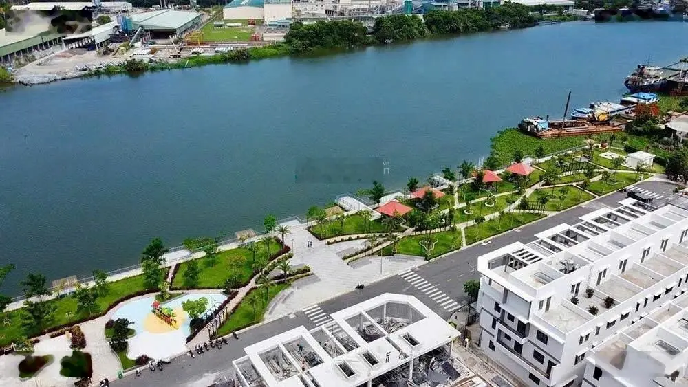 Bán nhà view sông bến lức, sổ hồng riêng, ngân hàng hổ trợ 70%, khu dân trí cao, an ninh 24/7