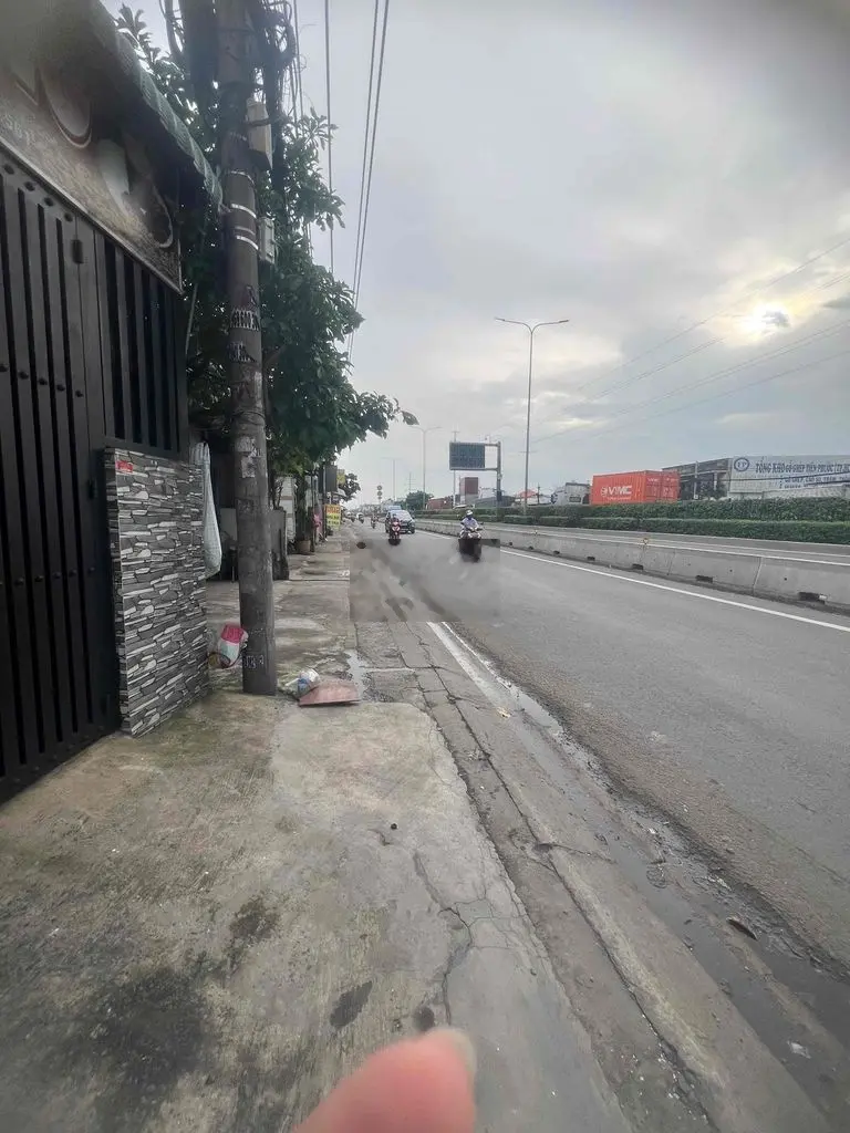 BÁN NHÀ MẶT TIỀN SHR GIÁ 1,8 TỶ PHỦ TTH Q12