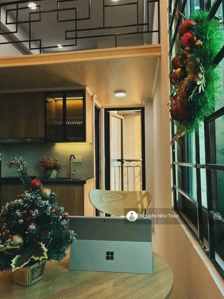 Siêu phẩm* view hồ quan nhân* 8 tầng thang máy* 29 phòng kk* dòng tiền 2.5 tỷ/năm* ô tô vào nhà