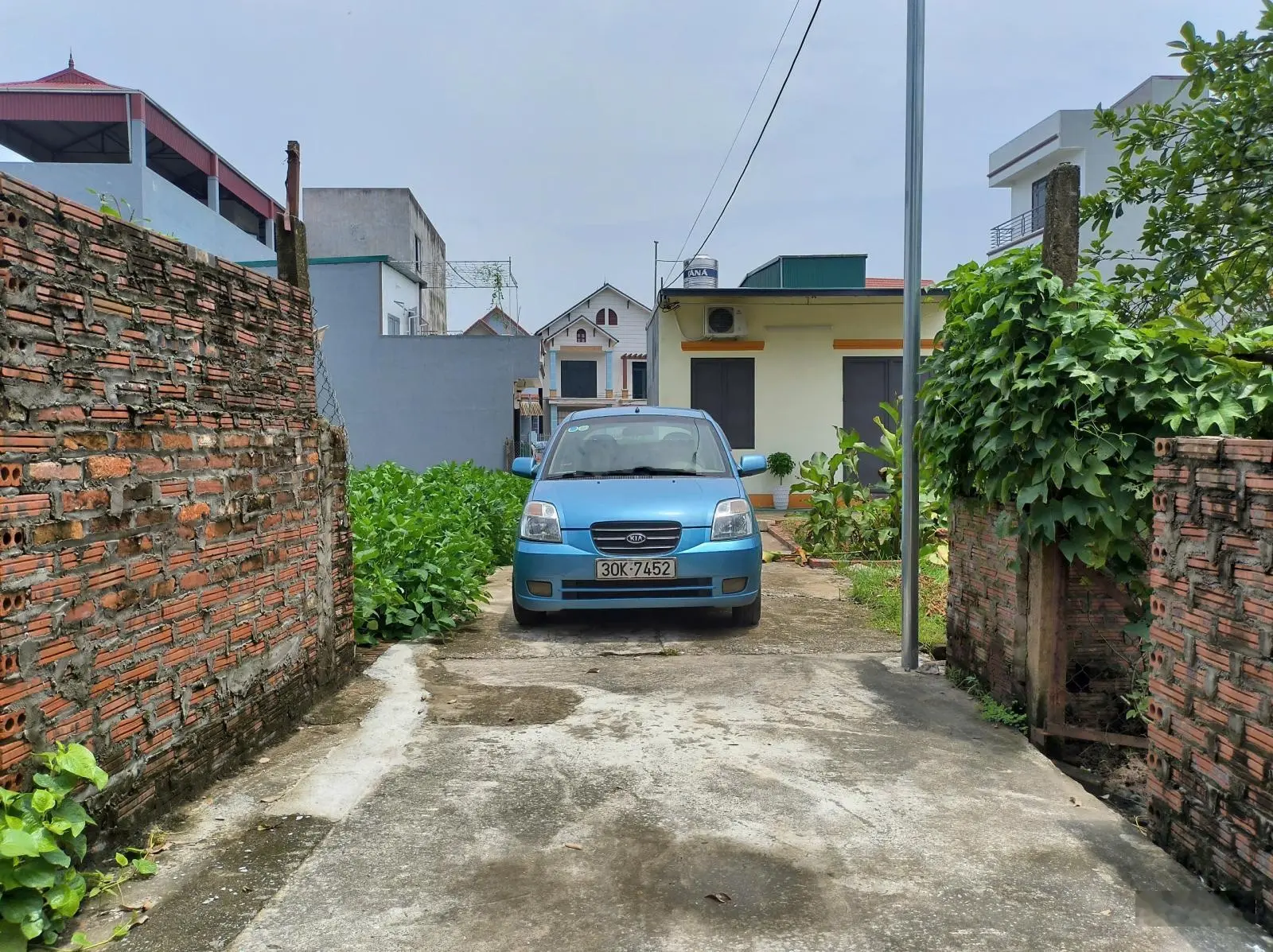 Bán 40m2 đất Xuân Nộn - Đông Anh. MT 5m, đường 2.5m, ô tô qua đất. Cách 50m ra đường ô tô tránh