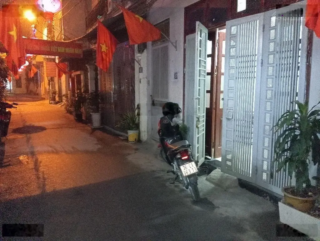 Chính chủ cần bán nhà Nguyễn Trãi,Oto đỗ cửa,kinh doanh,nhà 5 tầng dân xây,lô góc TT nhất quận
