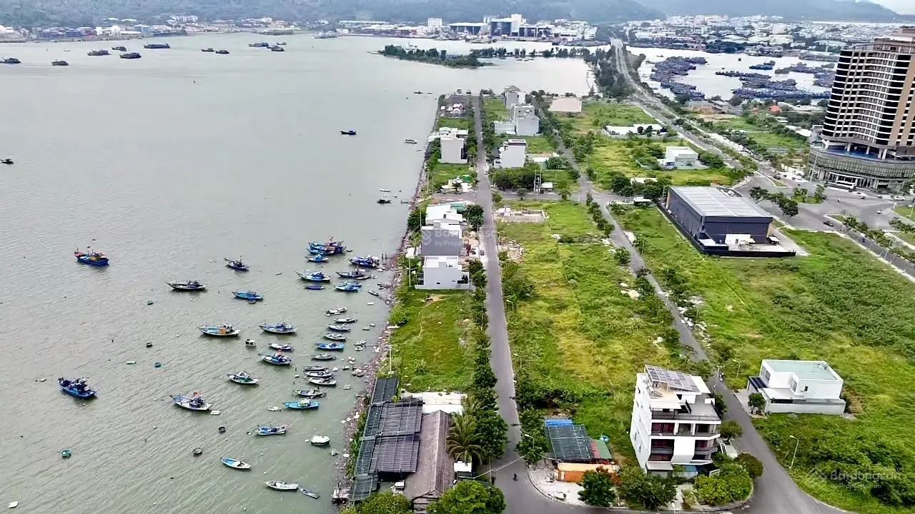 Bán đất 180m2 đường Nguyễn Hữu An, Sơn Trà. Ngay khu đô thị Thuận Phước view biển. Vị trí đẹp