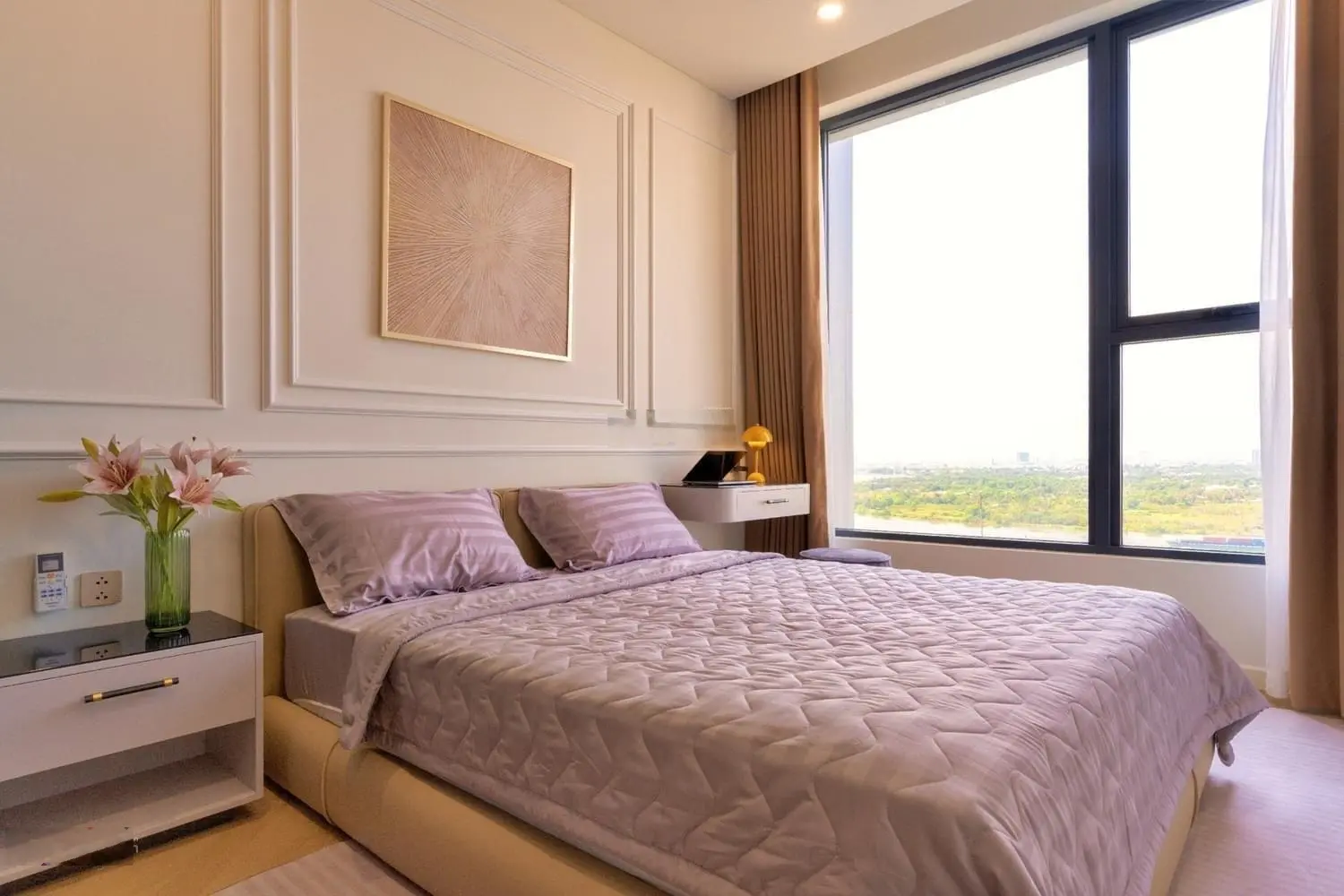 Chủ bán CH The Prince Residence, Phú Nhuận, sổ 80m2 2PN, 2WC giá 6.2 tỷ. LH 0902 500 ***lầu cao)