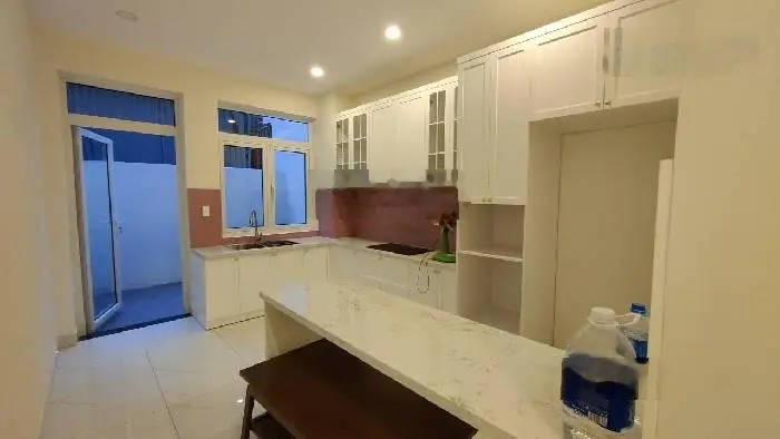 Gấp - Bán Nhà mới xây nội thất xịn 3 tầng 48m2 Nguyễn Huy Tự Q1, giá 17.5 tỷ