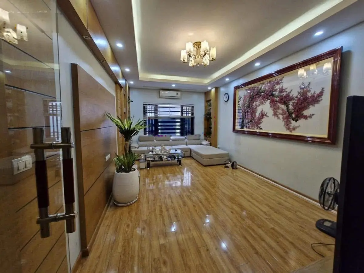 Siêu víp - trung kính 57 m x 5 tầng mặt ngõ ô tô thông thoáng 4 ngủ sổ đỏ đẹp- có gpxd- gara ô tô.