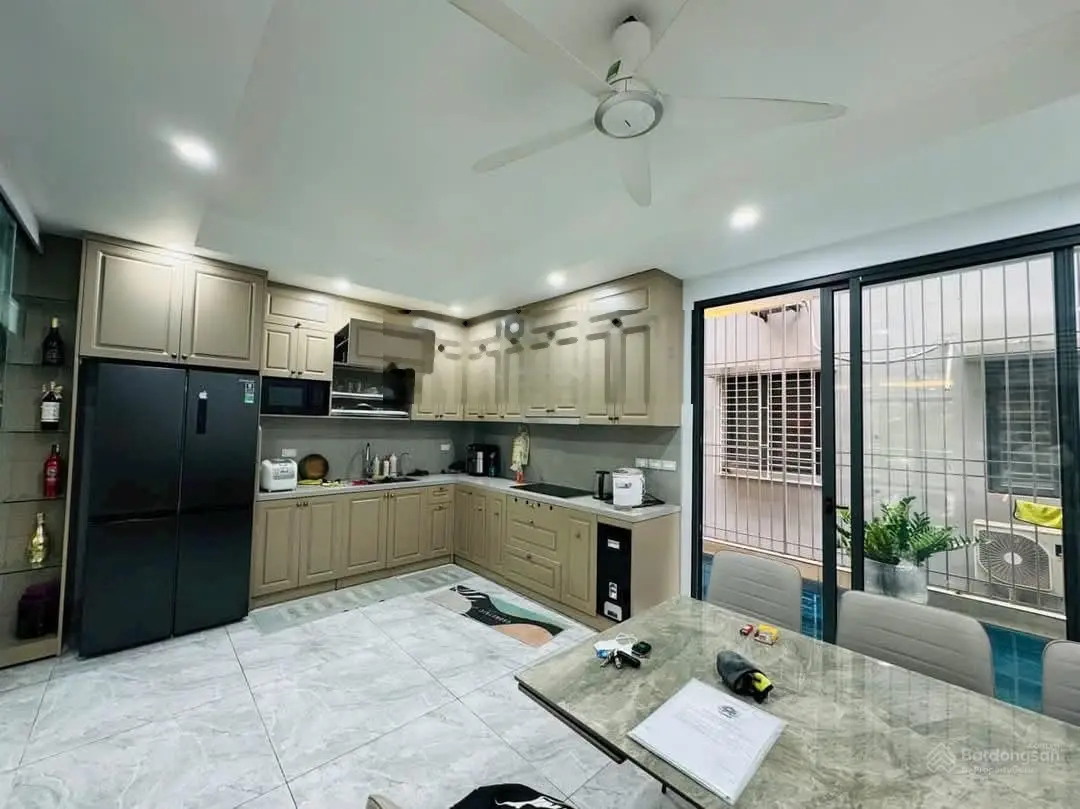 Cần bán ngay căn nhà Ngô Quyền Hà Đông: DT 60m2, 7 tầng thang máy, ôtô vào nhà, kinh doanh, để ở