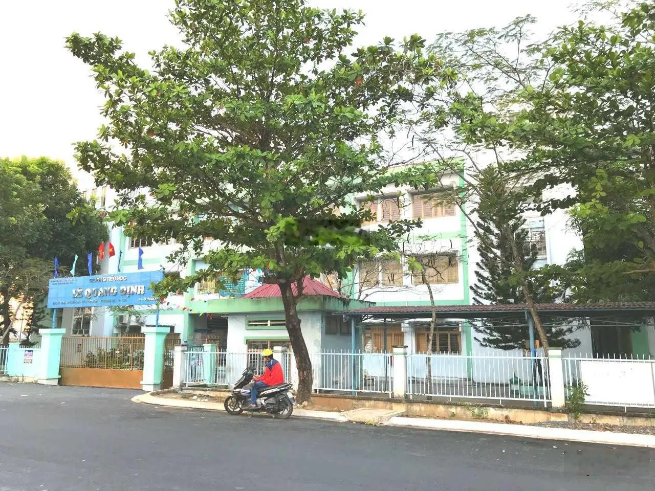 Bán gấp lô đất ngay ngã 3 đường thông KDC Thái Sơn 1 (Bộ Quốc Phòng) ĐD Trường Học, 10x25m giá 62tr