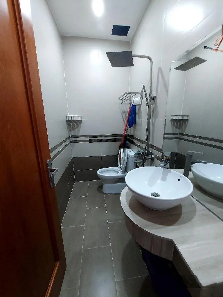 Nhà mặt tiền đường số 2, Phú Mỹ, Q7: 4 tầng, ST, 5,2*12m, 9,3 tỷ, thương lượng, SHR