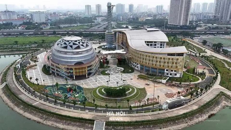 Bán căn góc 4 phòng ngủ view hồ Vinhomes Skylake, Phạm Hùng giá giảm sốc. LH 0983 786 ***