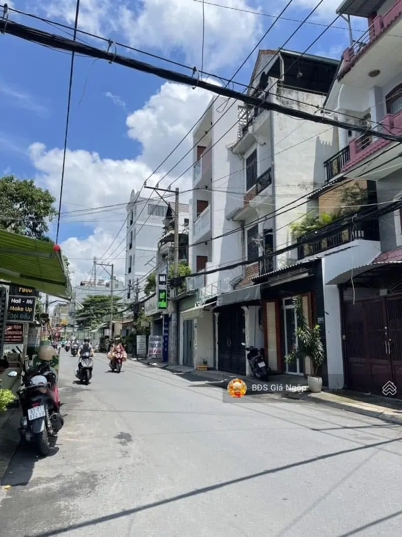 Nhà DT khủng 65m2 (5x13)m, gần chợ Bà Chiểu, trục hẻm Nguyễn Văn Đậu, Phường 11, Bình Thạnh
