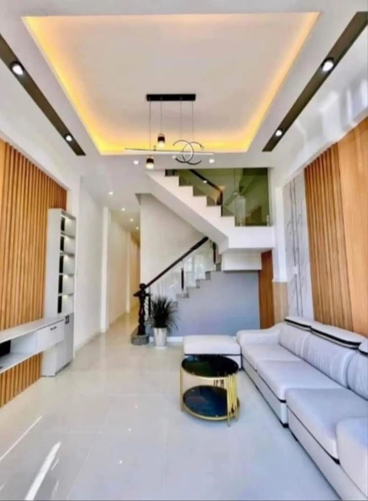 Cần tiền mở quán ăn bán gấp nhà hẻm ô tô Nguyễn Trọng Tuyển, Phú Nhuận, giá thương lượng, DT 72m2