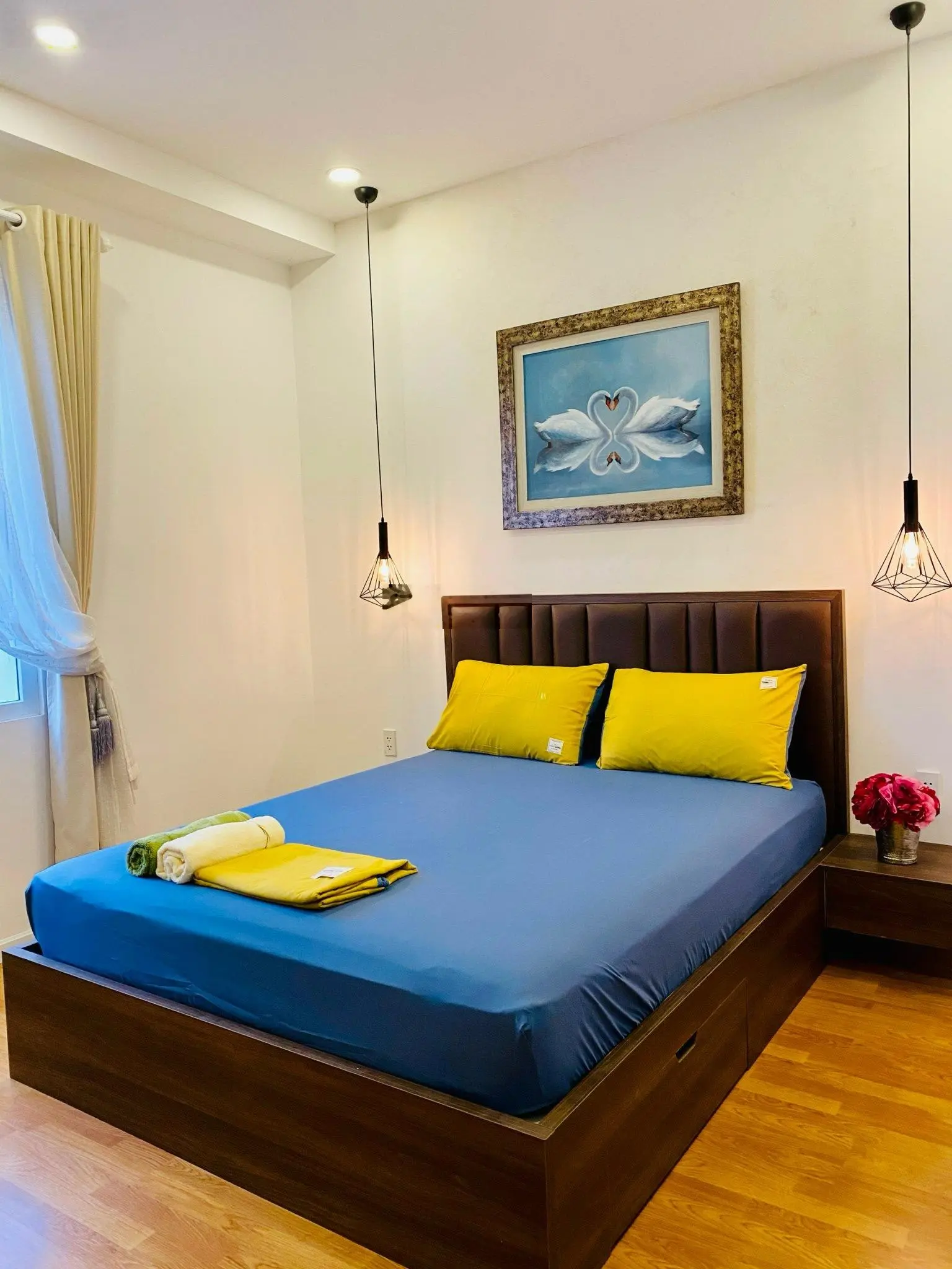 Bán KS 17 phòng ngay Hoàng Hoa Thám, P.12 quận TB (4.2x20m) hầm 6 lầu, giá 16,8 tỷ