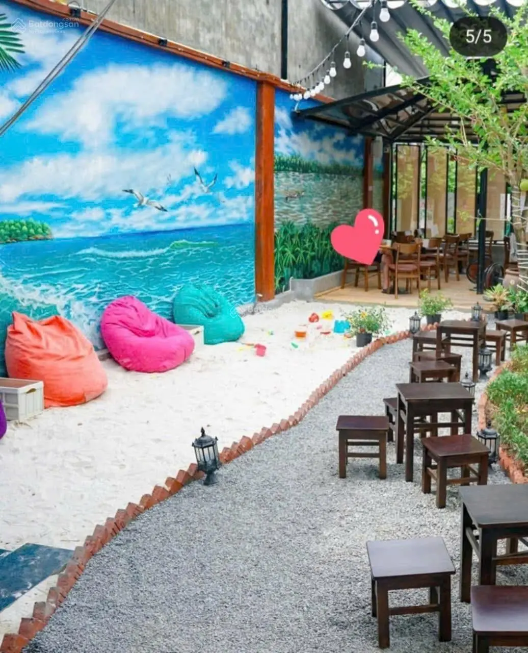 Hoàng Kế Viêm khu phố Tây - quán cafe lô góc 166m2, giá 35 tỷ thương lượng.
