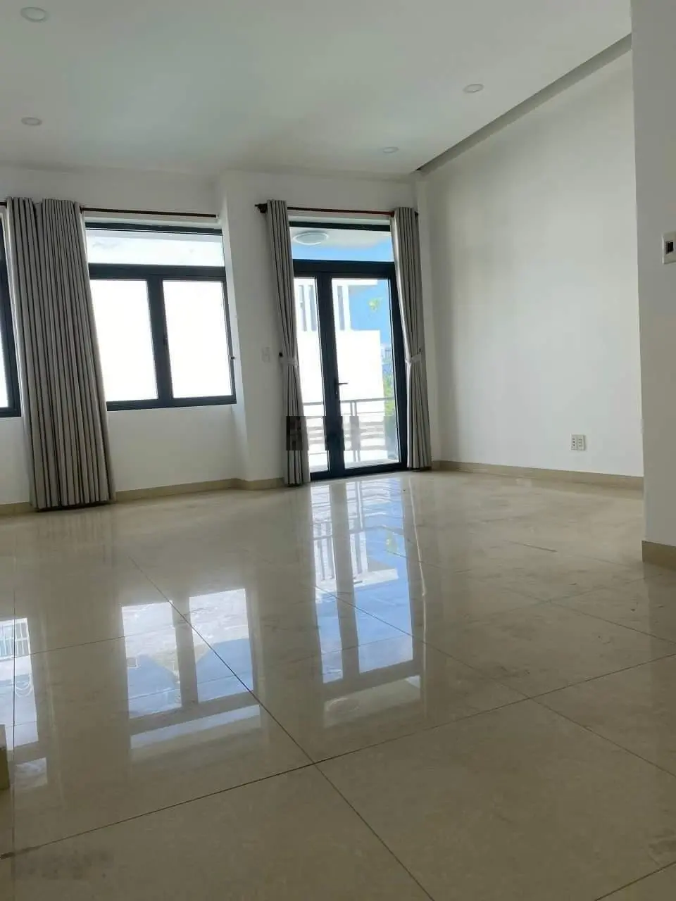 Tôi chuyển công tác - cần bán nhà gấp - sổ hồng chính chủ. LH : 0346 850 ***