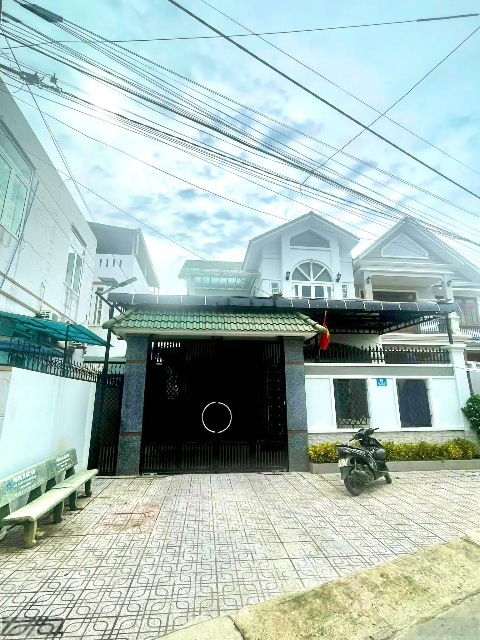 Bán biệt thự 200m2 SHR thổ cư đường ô tô (P. Bửu Long)