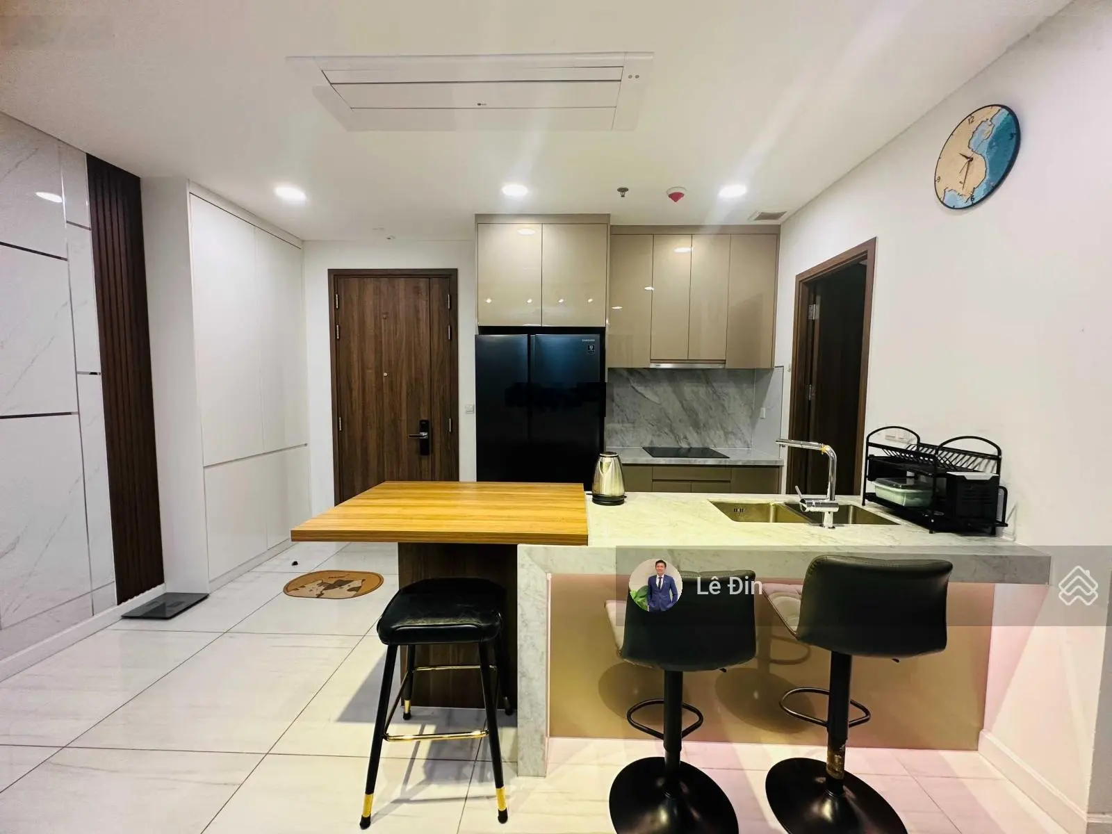 Khách kẹt tiền bán lỗ 2PN 73m2 Kingdom 101 tầng đẹp view thoáng giá 5 tỷ. LH: 0907 582 *** Mr Đin