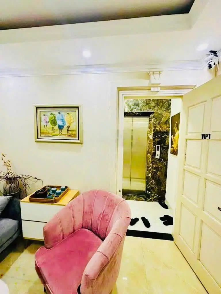 Hot! Bán nhà phố Tây Sơn - phân lô - thang máy - ô tô tránh - kinh doanh - DT 46m2*7T - MT 4.1m