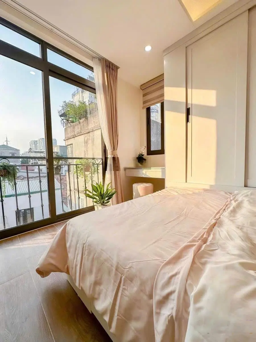 Bán CHDV phố Liễu Giai - Ba Đình. 110m2 x7 tầng Mt 5,5m giá 56,8 tỷ. Dòng tiền 150tr/tháng,cực hiếm