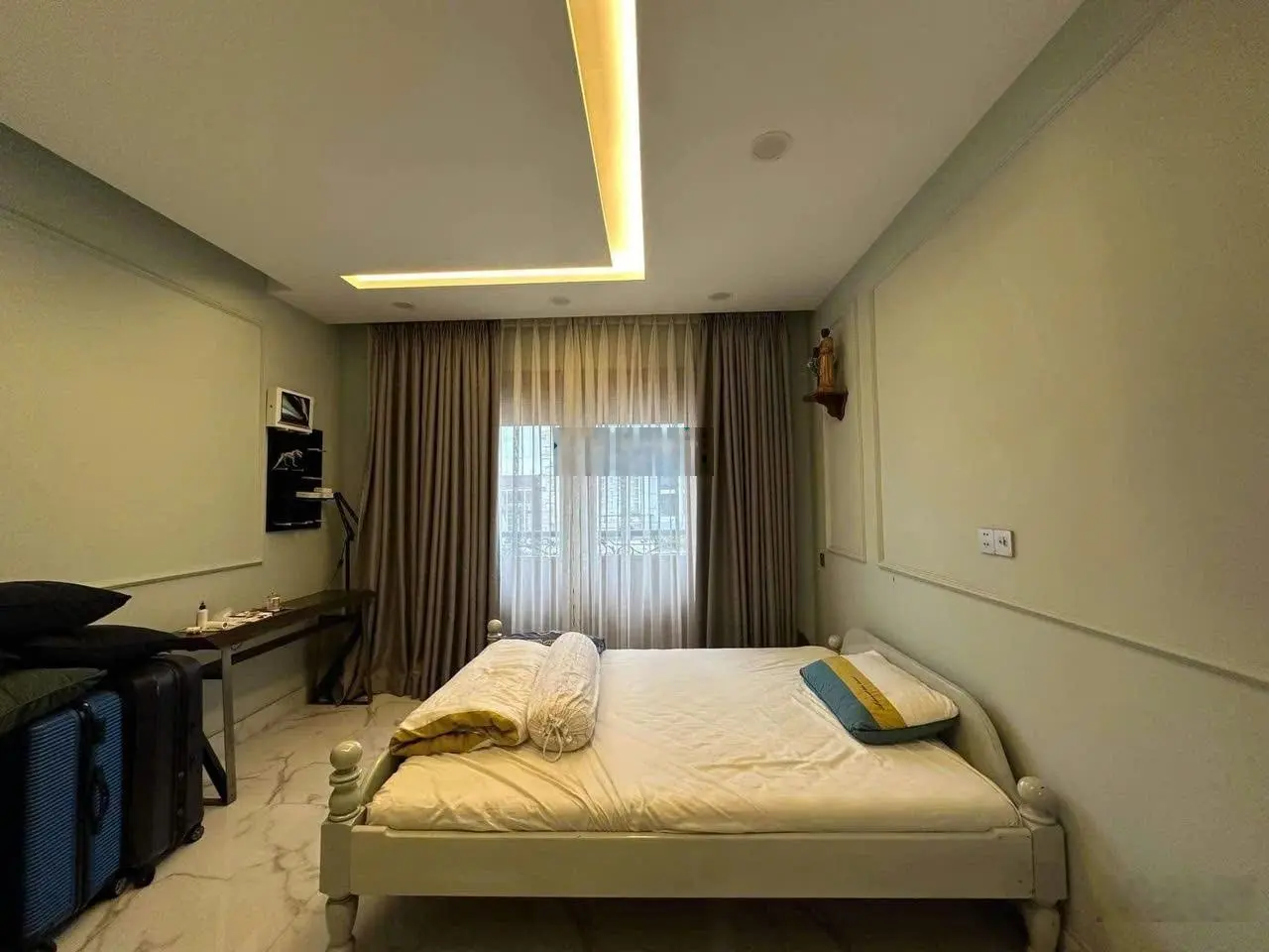 Siêu phẩm 5 tầng - 102m2- Trường Chinh -Khu Bàu Cát-Tân Bình - Nội thất cao cấp -Thang máy