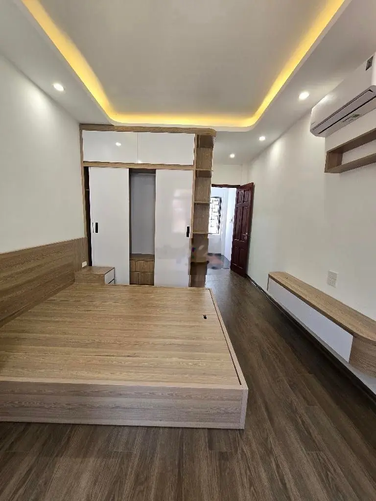 View đẹp cây xanh, vài bước ra ô tô, lô góc, ban công rộng, 40m2, (TL)