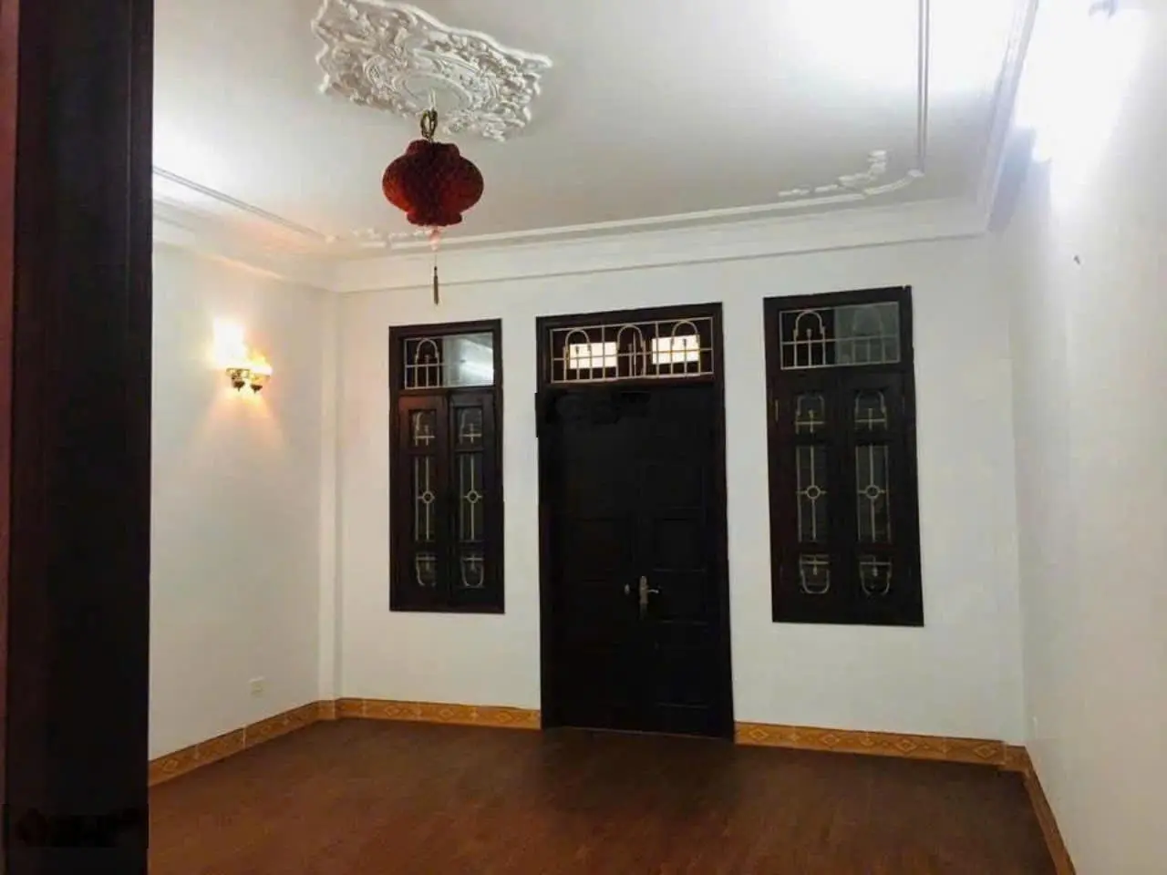 Chính chủ cần bán gấp nhà Phố Đào Tấn, Ba Đình. DT 50M2, Xây dựng 4 tầng.Măth tiền 4m. Liên hệ ngay