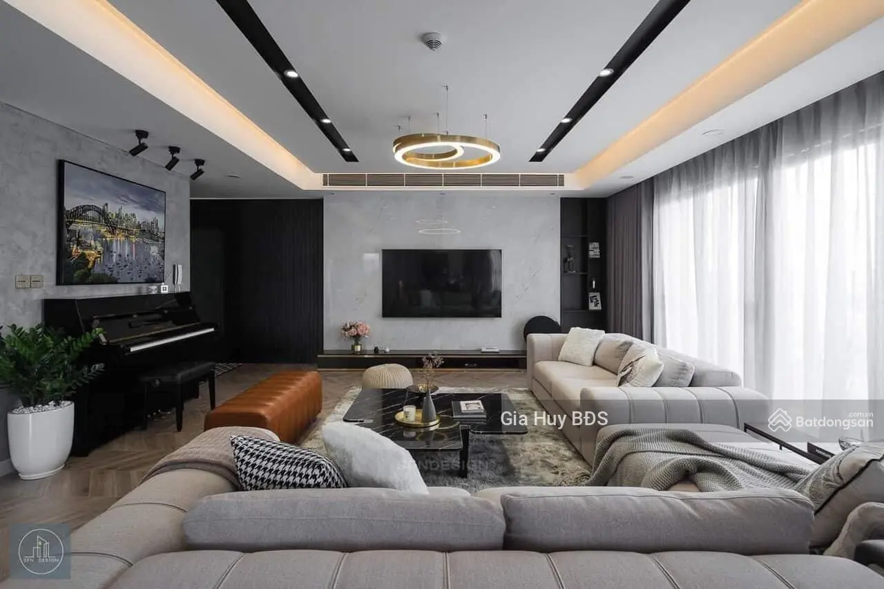 Chính chủ gửi bán căn hộ 143m2, 3 ngủ, full nội thất đẹp chung cư Times City tòa park 6 giá 12.5 tỷ