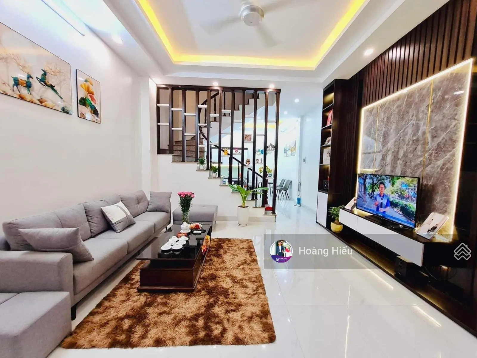 Bán nhà Cầu Giấy 6 tỷ, mới đẹp, gần phố, nhà cực đẹp, tặng nội thất, lô góc 2 thoáng, 40m2, 5T