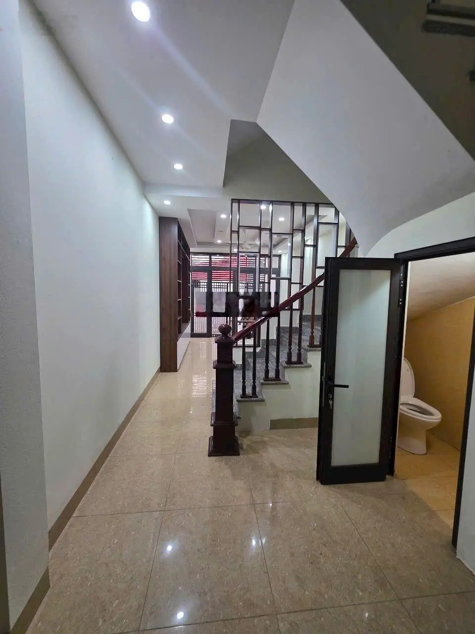 Bán nhà ngô gia tự,50m,4ngu,phun nội thất,gần ô tô tránh,chỉ 6.5ty