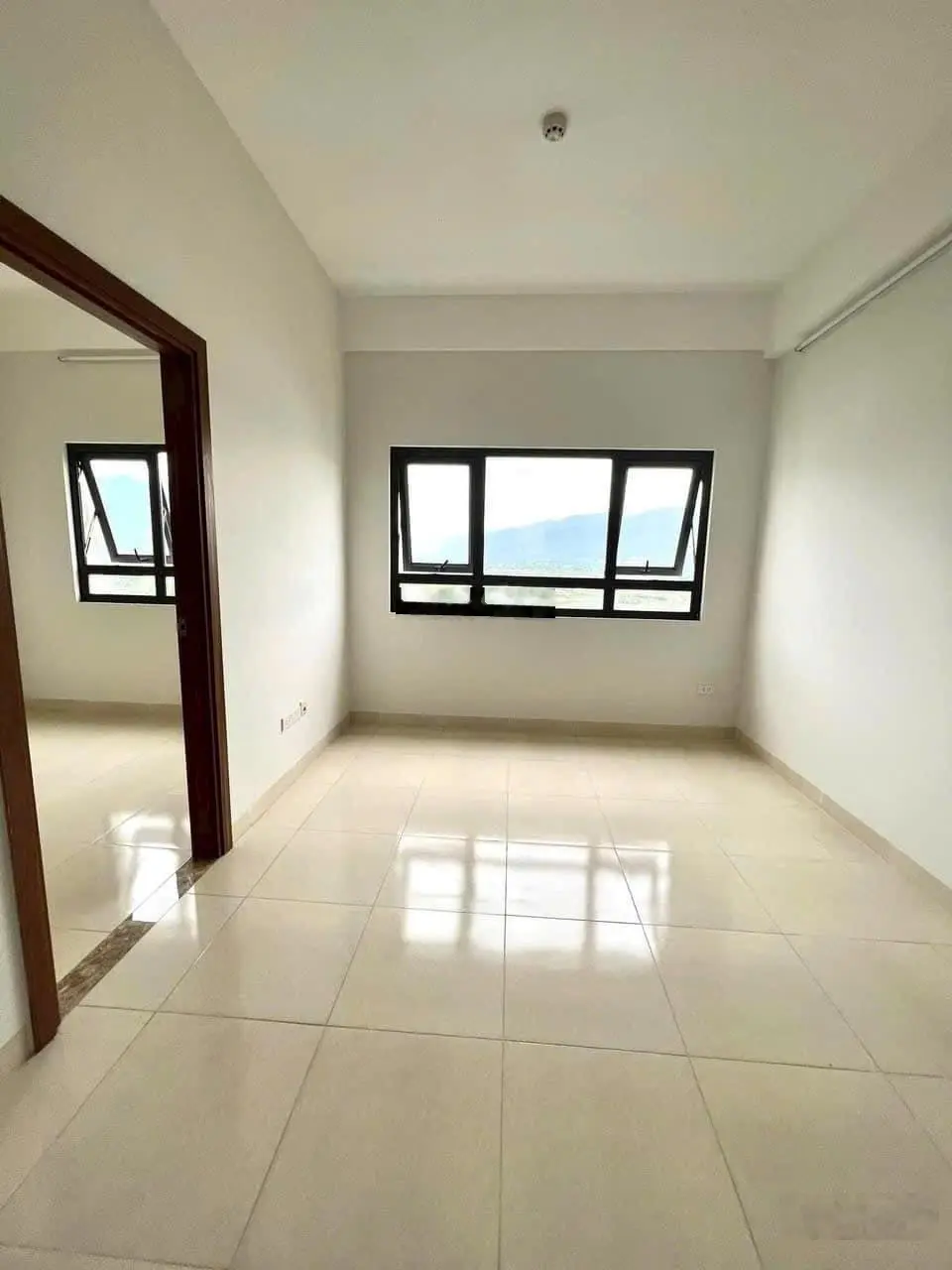 Cần bán căn hộ SSH07 Hà Quang, giá tốt nhất thị trường